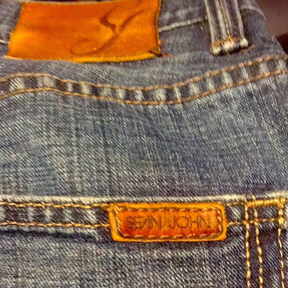 Sean John dark blue denim size size 34 waist relaxed fit